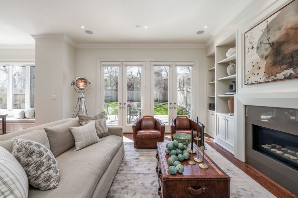 Photo of 344 Bessborough Dr