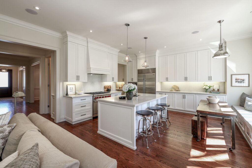 Photo of 344 Bessborough Dr