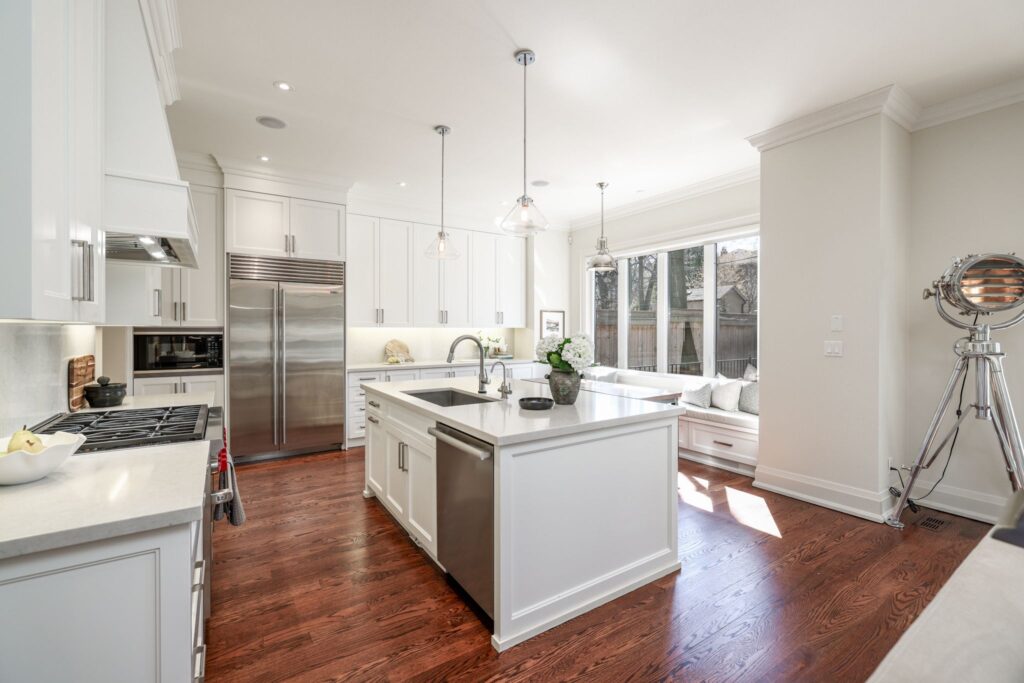 Photo of 344 Bessborough Dr