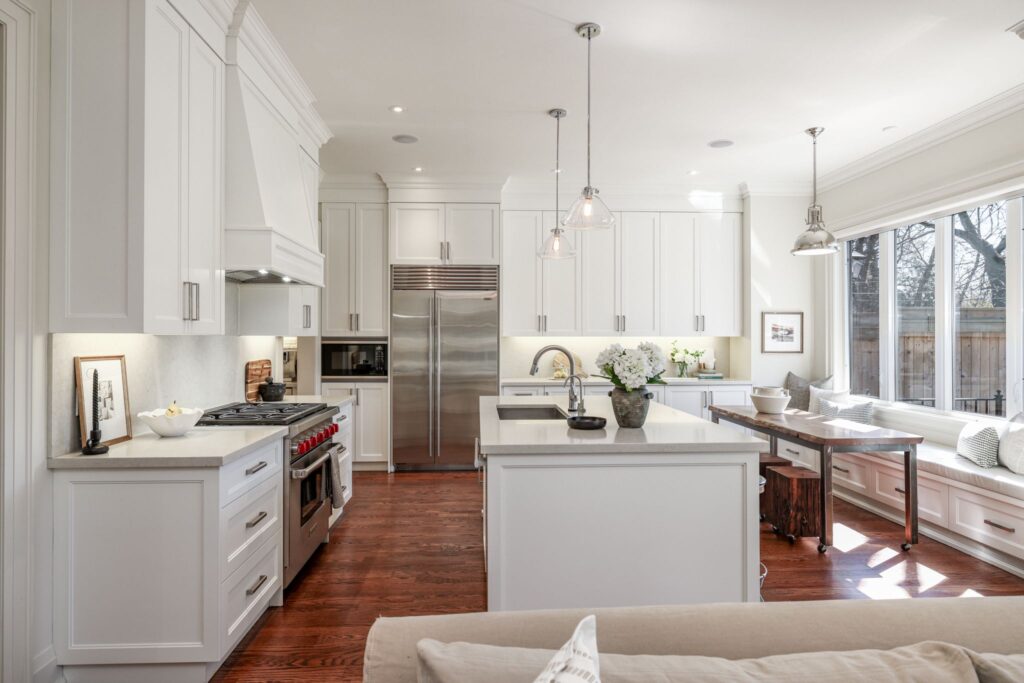 Photo of 344 Bessborough Dr