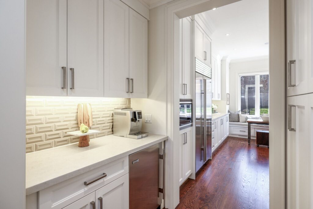 Photo of 344 Bessborough Dr