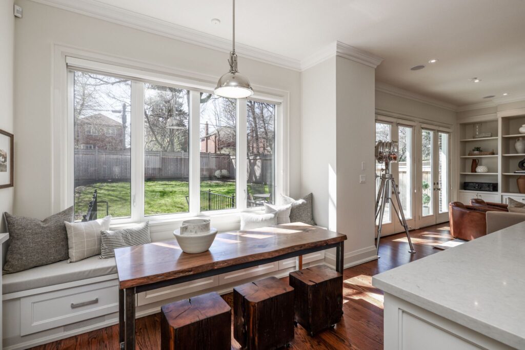 Photo of 344 Bessborough Dr