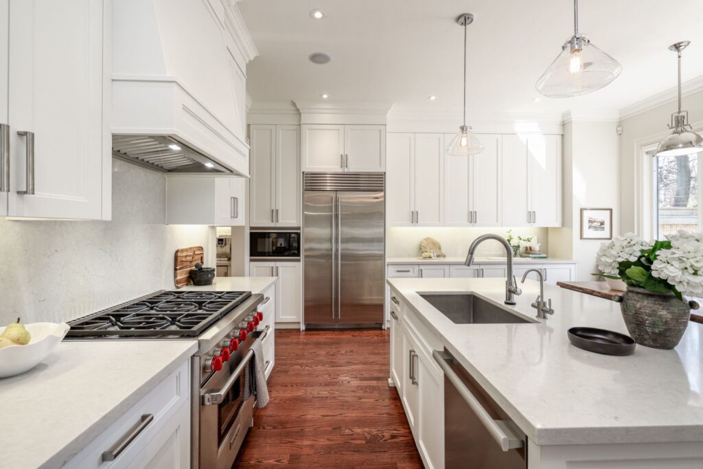 Photo of 344 Bessborough Dr