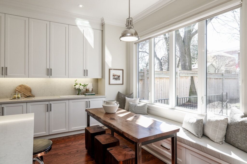 Photo of 344 Bessborough Dr