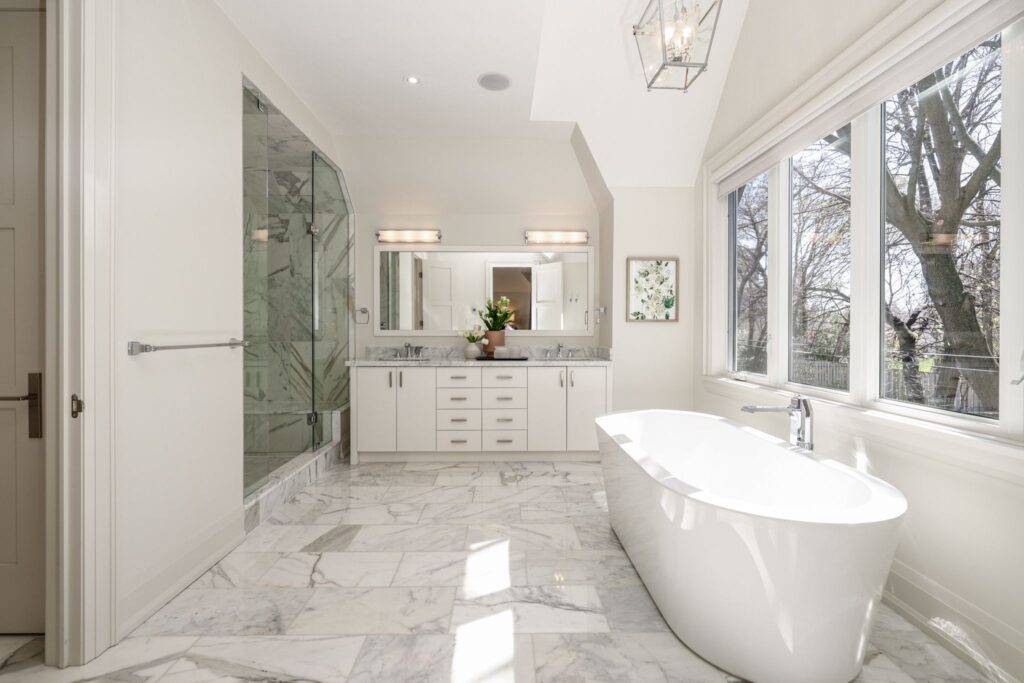 Photo of 344 Bessborough Dr