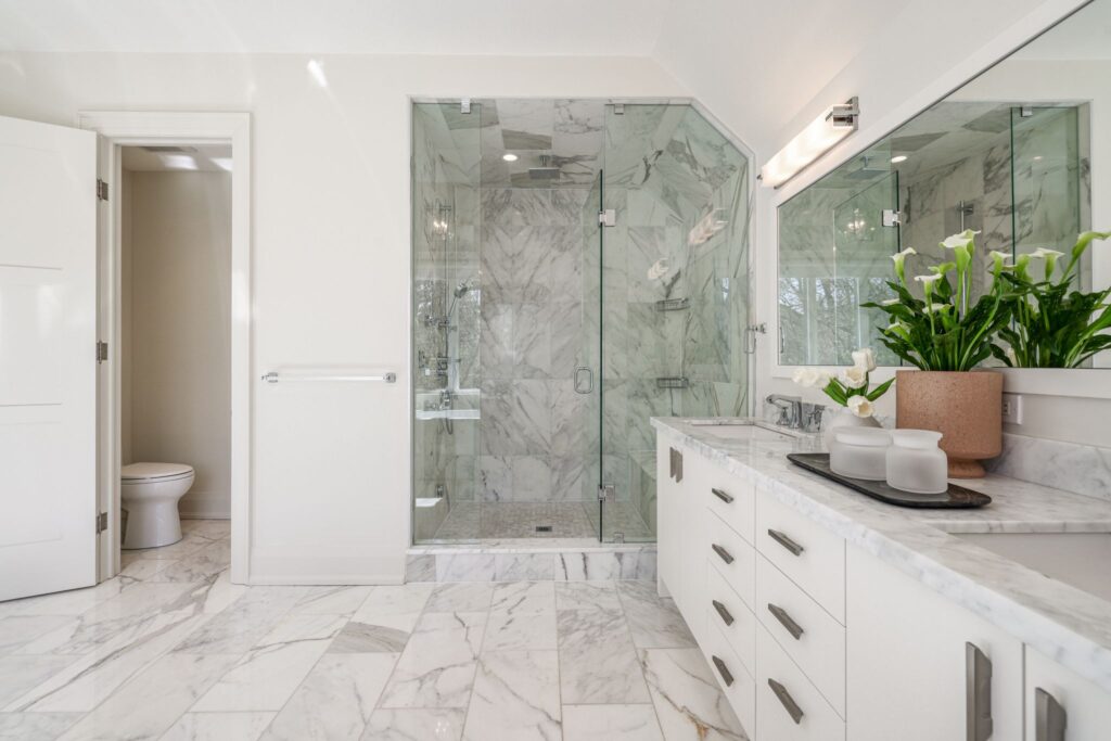 Photo of 344 Bessborough Dr