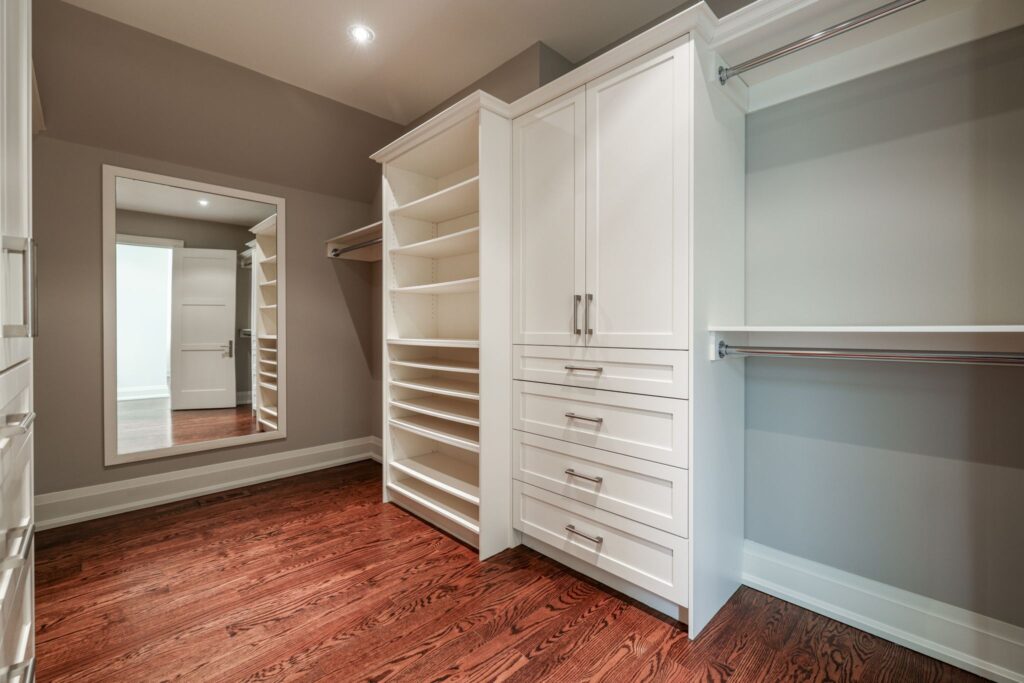 Photo of 344 Bessborough Dr
