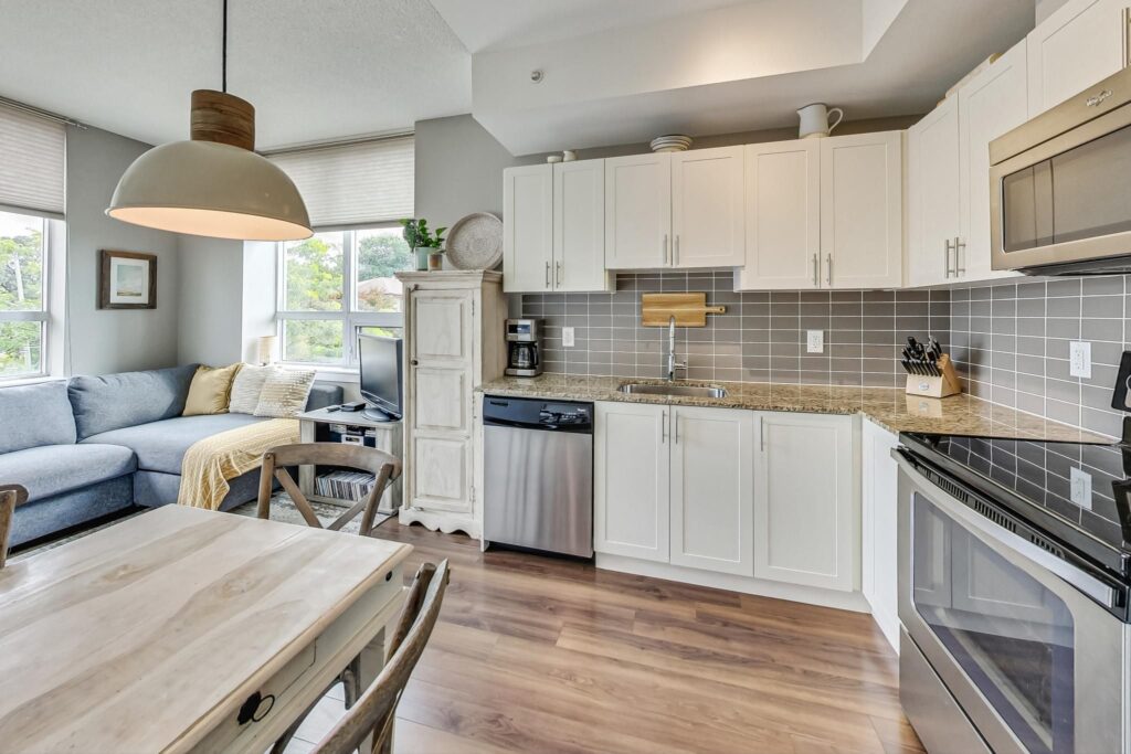 Photo of 3520 Danforth Ave, Unit 206