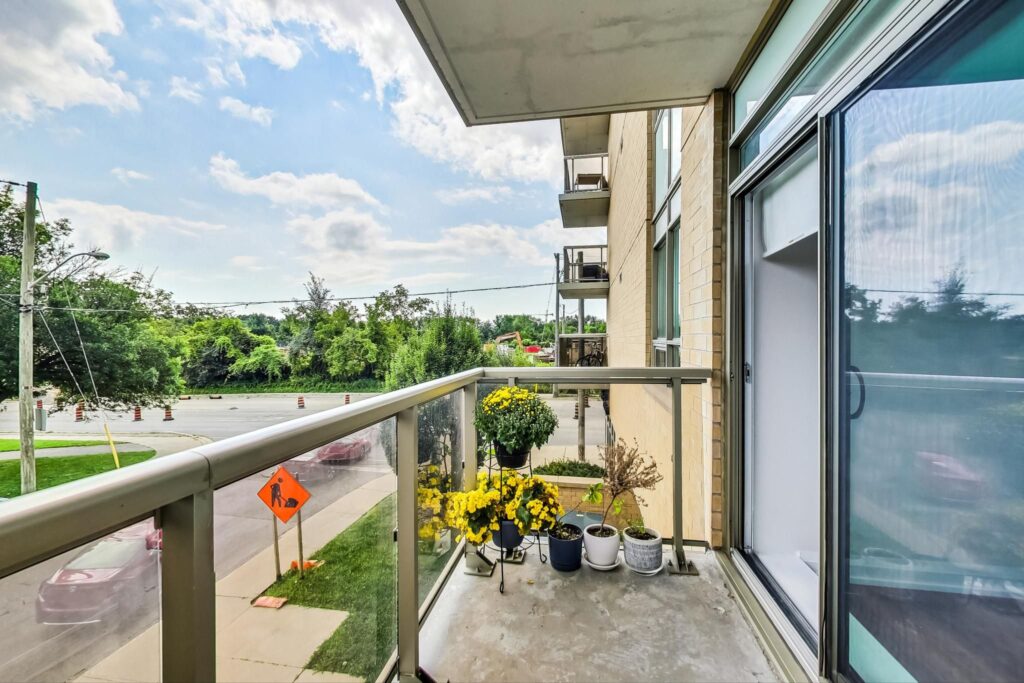 Photo of 3520 Danforth Ave, Unit 206