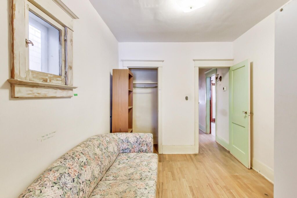 Photo of 369 Millwood Road