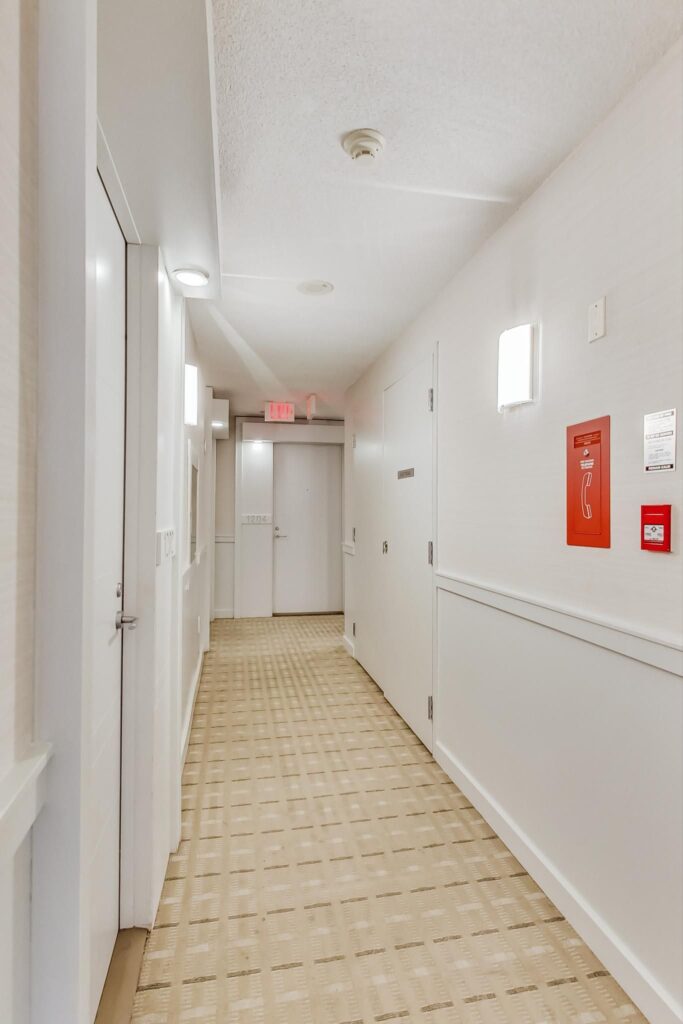 Photo of 37 Grosvenor Street Suite 1201