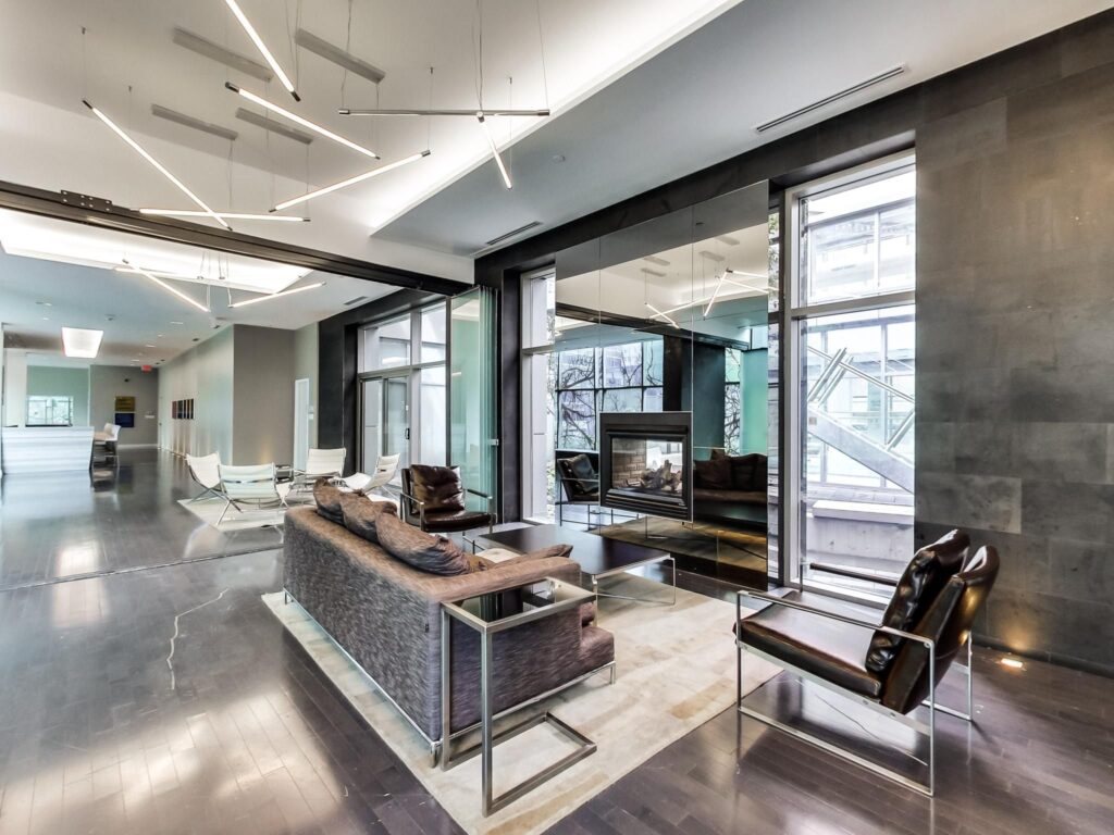 Photo of 37 Grosvenor Street Suite 1201