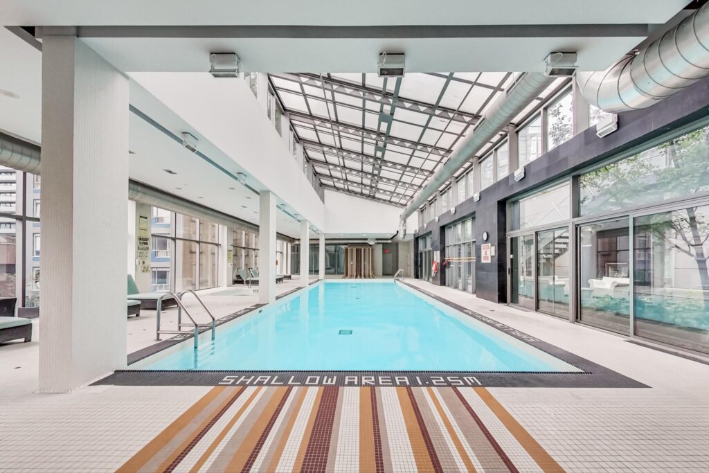 Photo of 37 Grosvenor Street Suite 1201