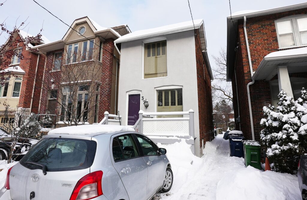Photo of 37 Taunton Road East