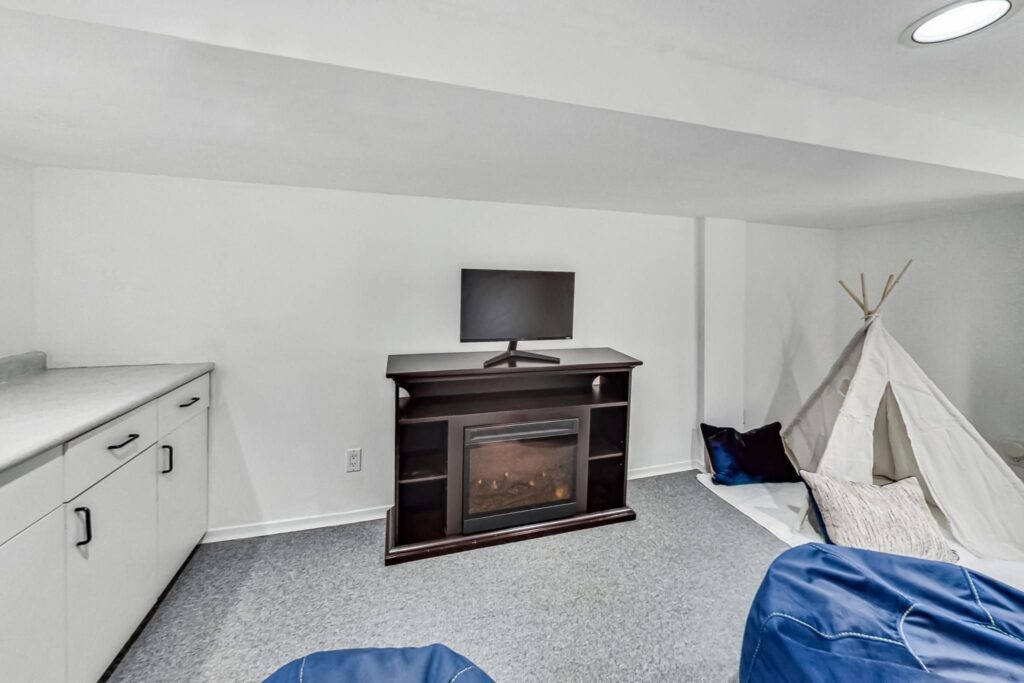 Photo of 38 Marmot St