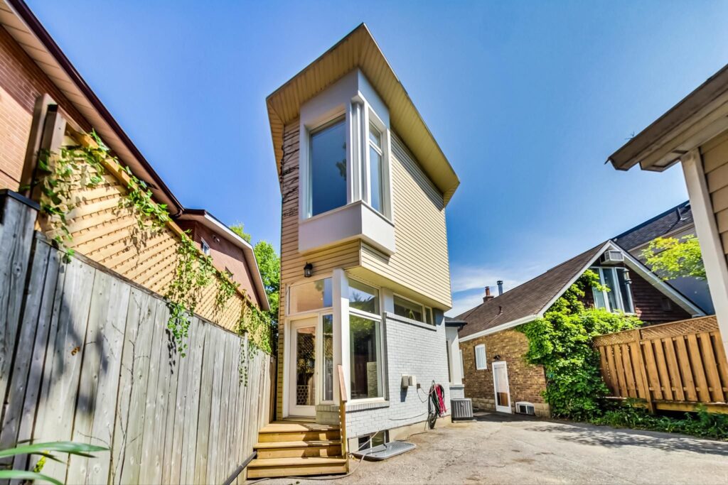 Photo of 38 Marmot St
