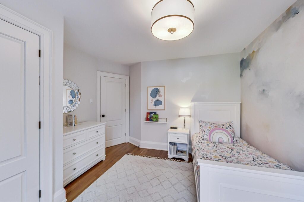 Photo of 386 Millwood Road
