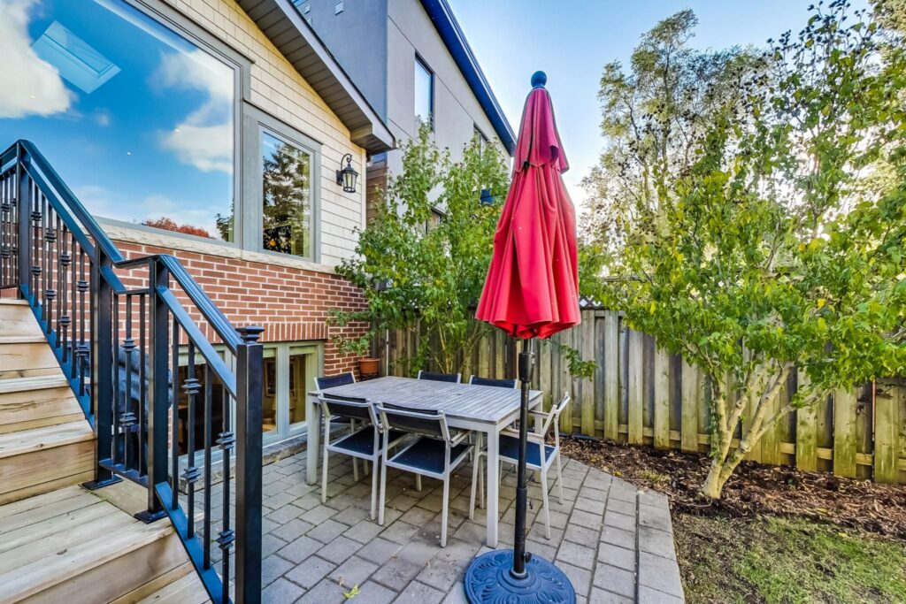 Photo of 386 Millwood Road