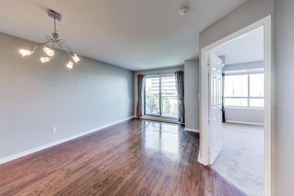 Photo of 39 Oneida Crescent Suite 407