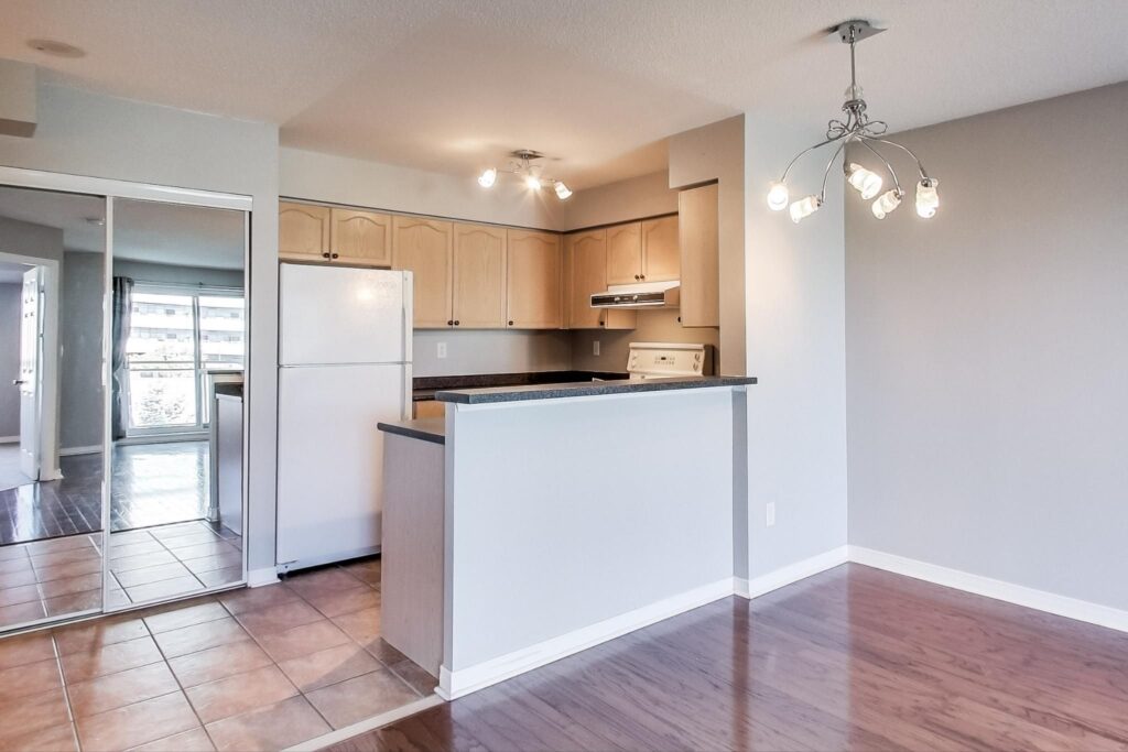 Photo of 39 Oneida Crescent Suite 407