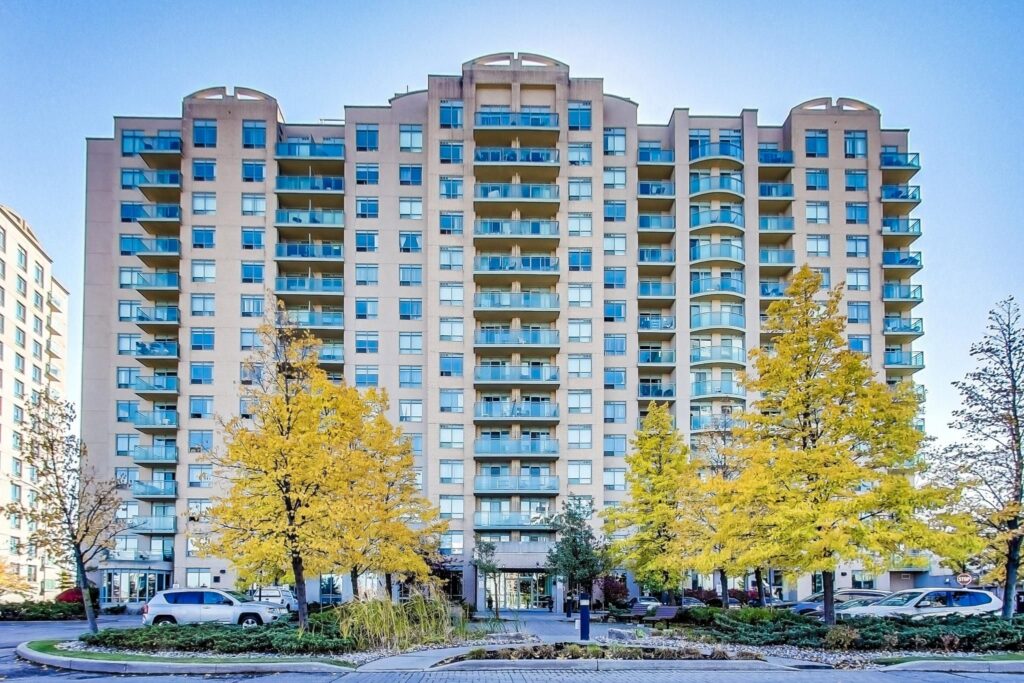 Photo of 39 Oneida Crescent Suite 407