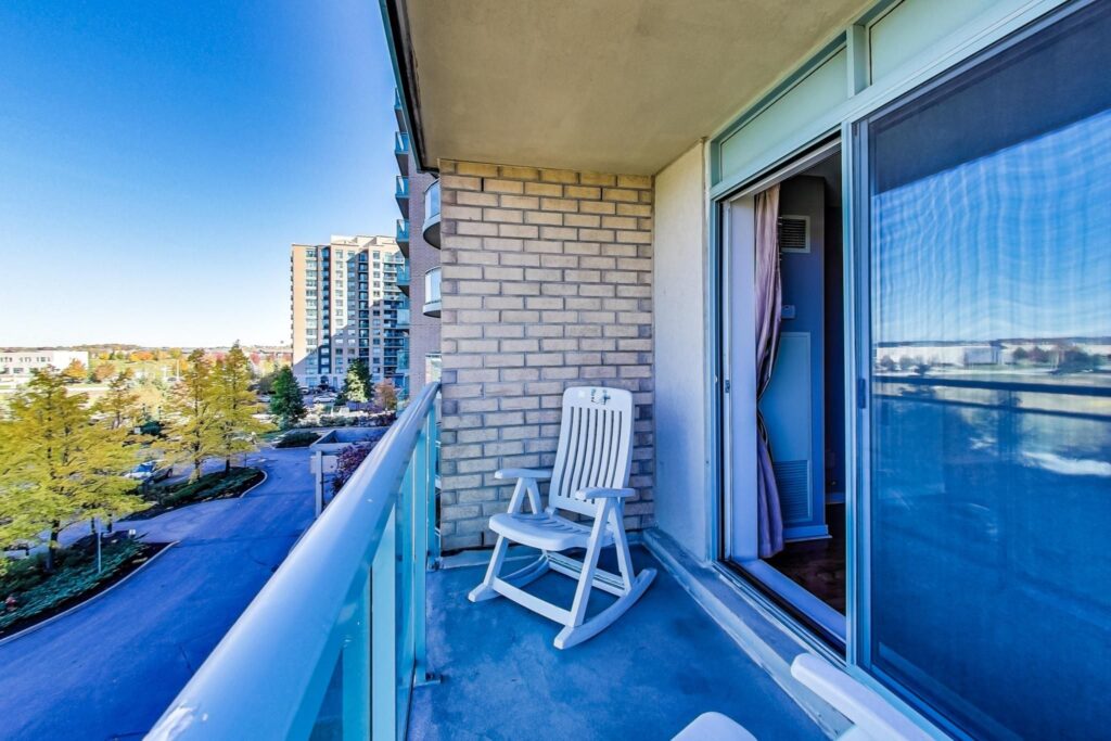 Photo of 39 Oneida Crescent Suite 407