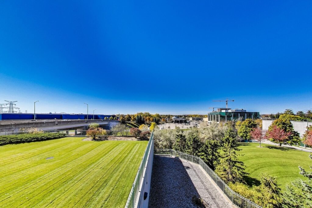 Photo of 39 Oneida Crescent Suite 407