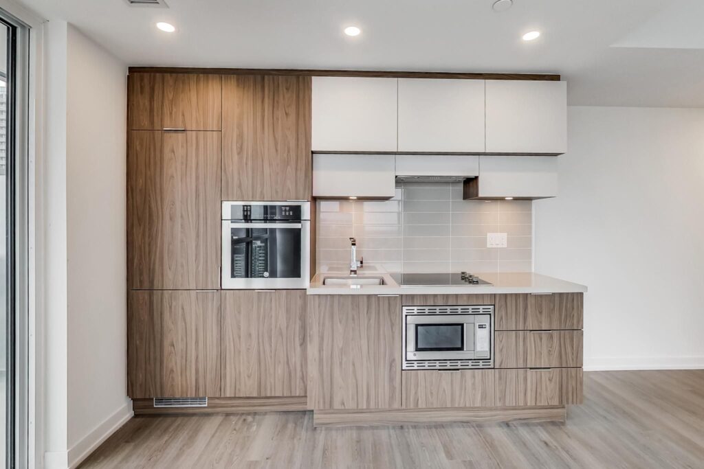 Photo of 39 Roehampton Avenue Suite 1809