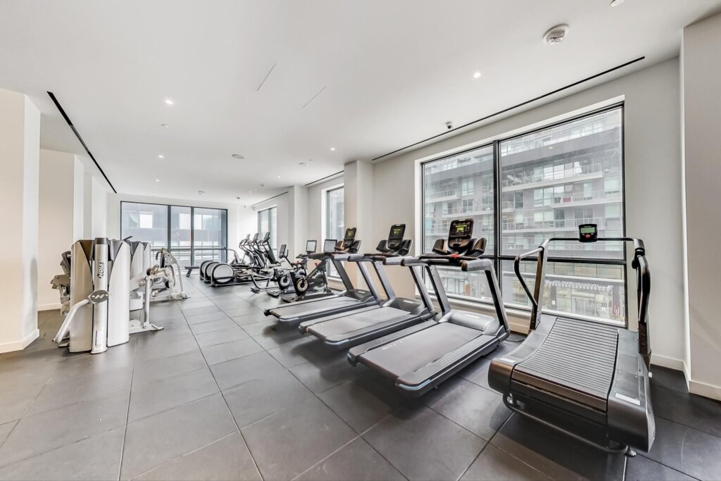 Photo of 39 Roehampton Avenue Suite 1809