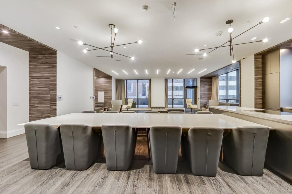 Photo of 39 Roehampton Avenue Suite 1809