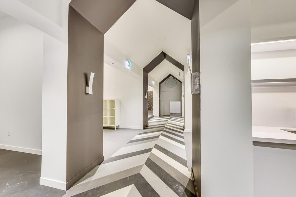 Photo of 39 Roehampton Avenue Suite 1809