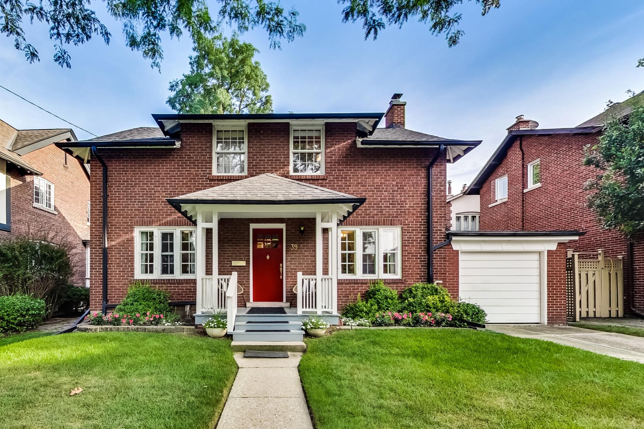 Photo of 39 Stibbard Avenue