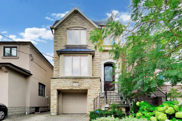 459 Soudan Avenue
