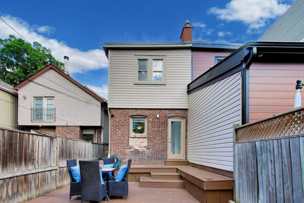 Photo of 472 Balliol St