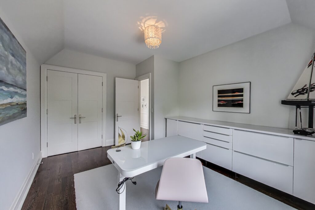 Photo of 474 Sutherland Drive