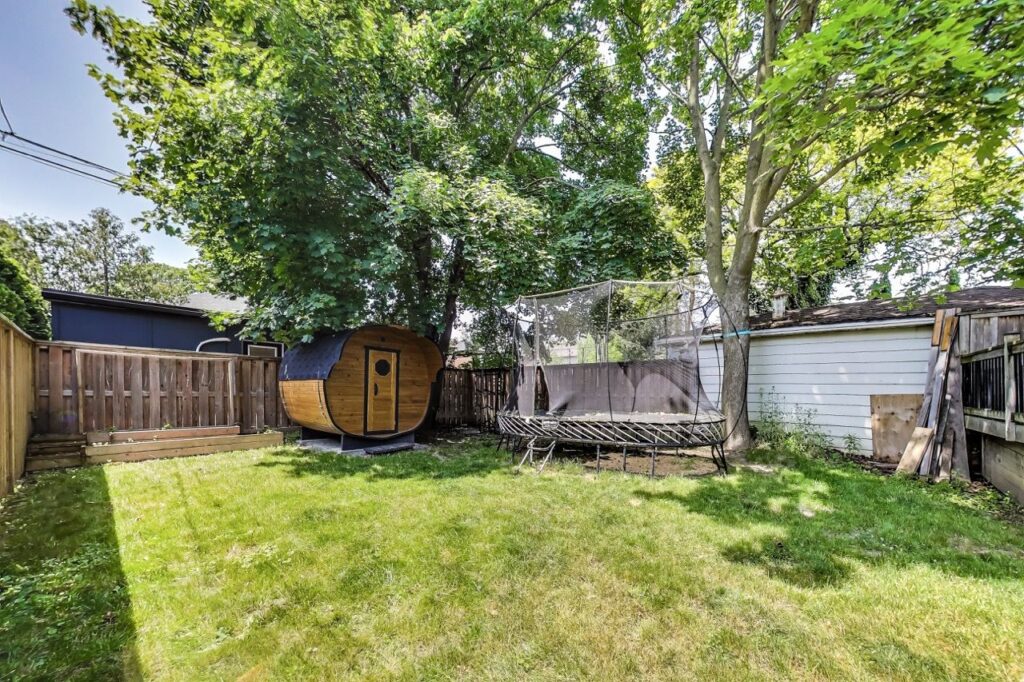 Photo of 474 Sutherland Drive