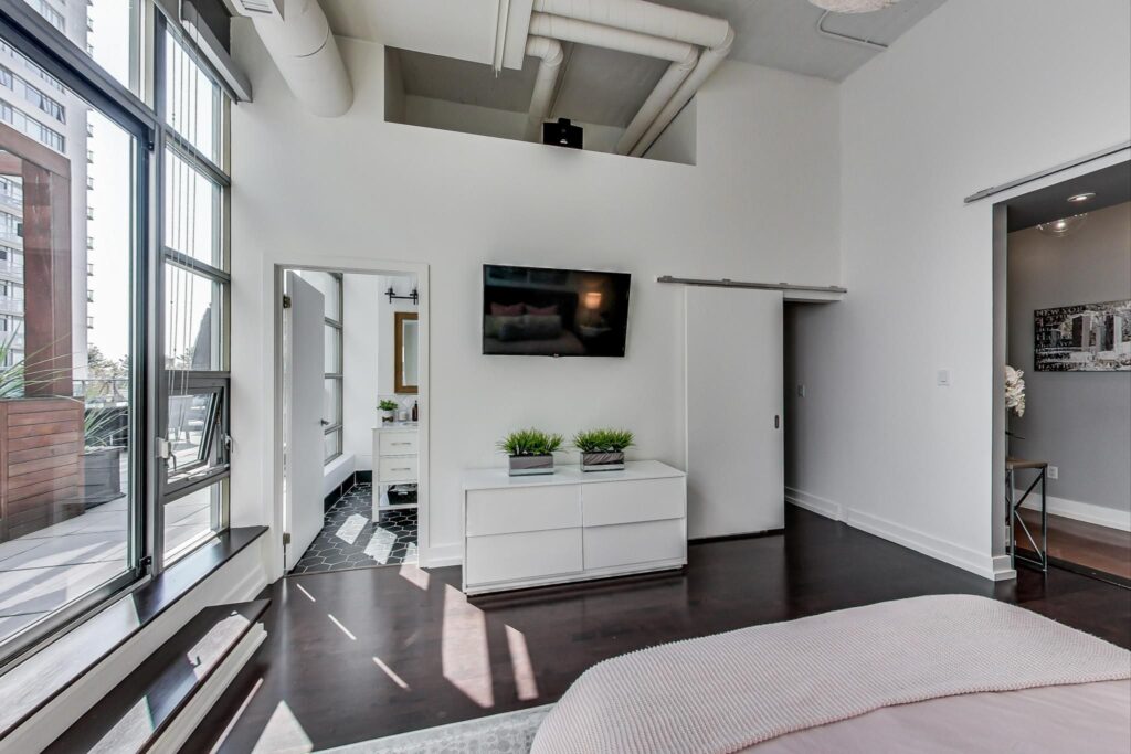 Photo of 637 Lake Shore Boulevard West Suite 226