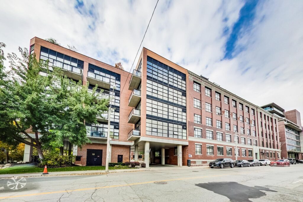Photo of 68 Broadview Avenue Suite 512