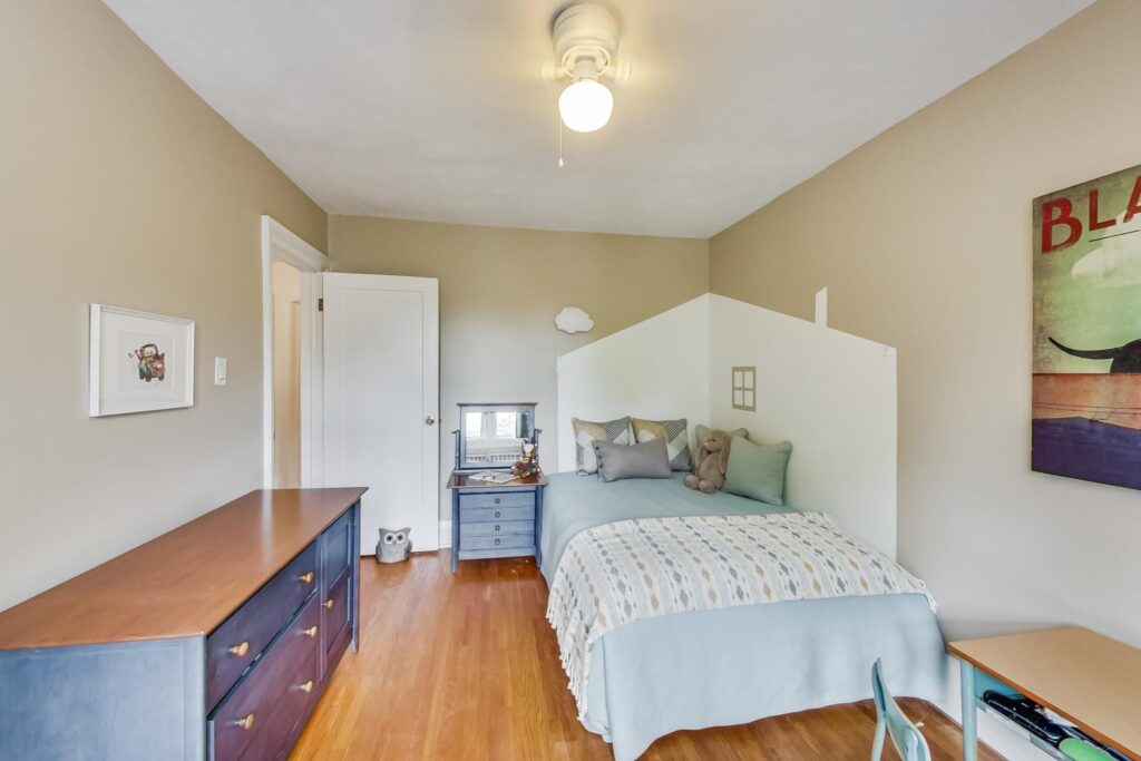 Photo of 72 Mann Avenue