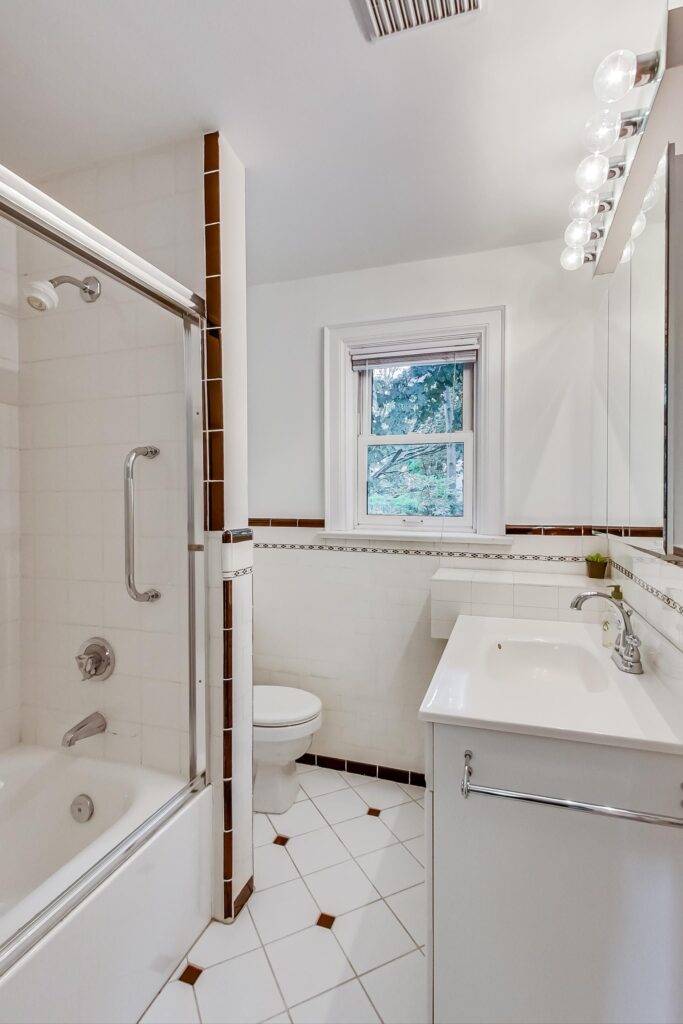Photo of 72 Mann Avenue