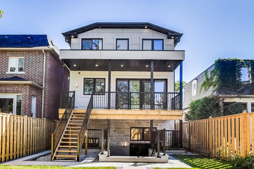 Photo of 72 Vanderhoof Avenue