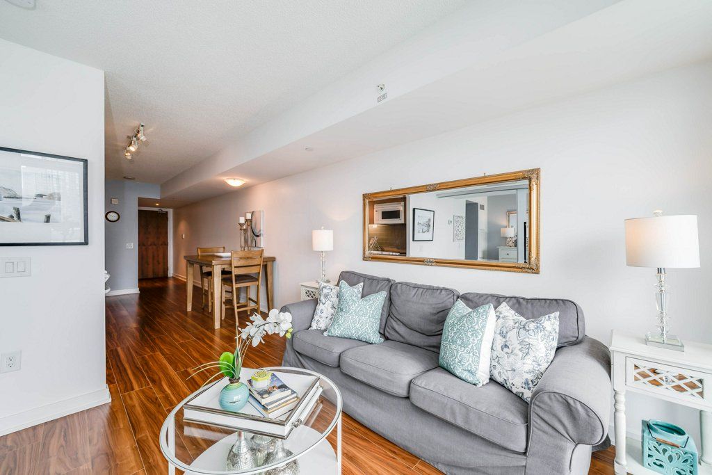 75 Queen's Wharf Rd Suite 1802 - Seymour Sold!