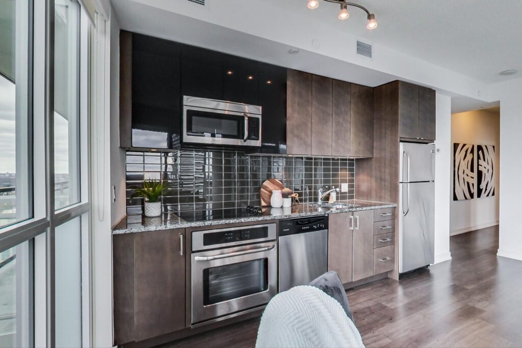 Photo of 89 Dunfield Avenue Suite 2902