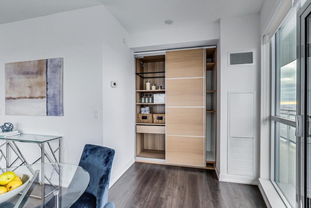 Photo of 89 Dunfield Avenue Suite 2902