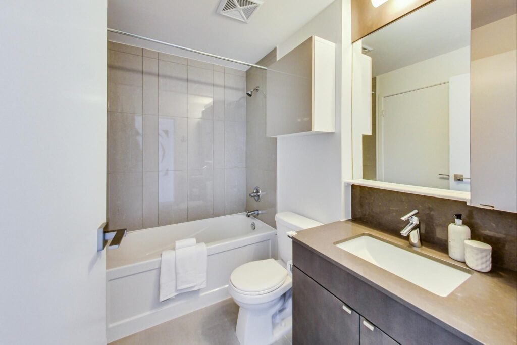 Photo of 89 Dunfield Avenue Suite 2902
