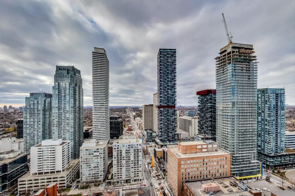Photo of 89 Dunfield Avenue Suite 2902