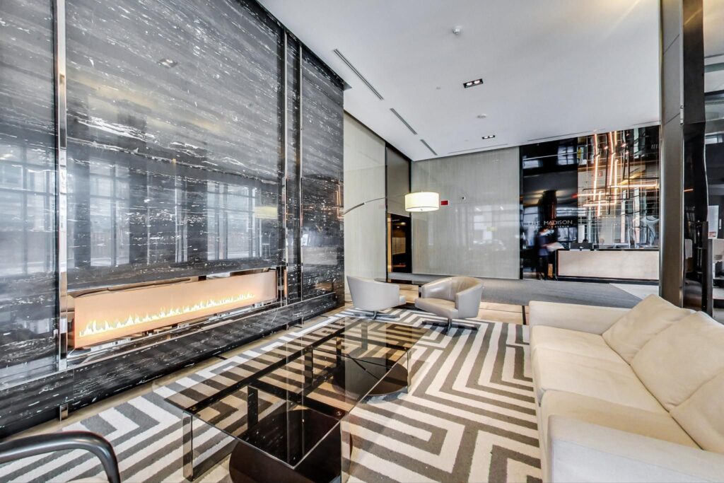Photo of 89 Dunfield Avenue Suite 2902
