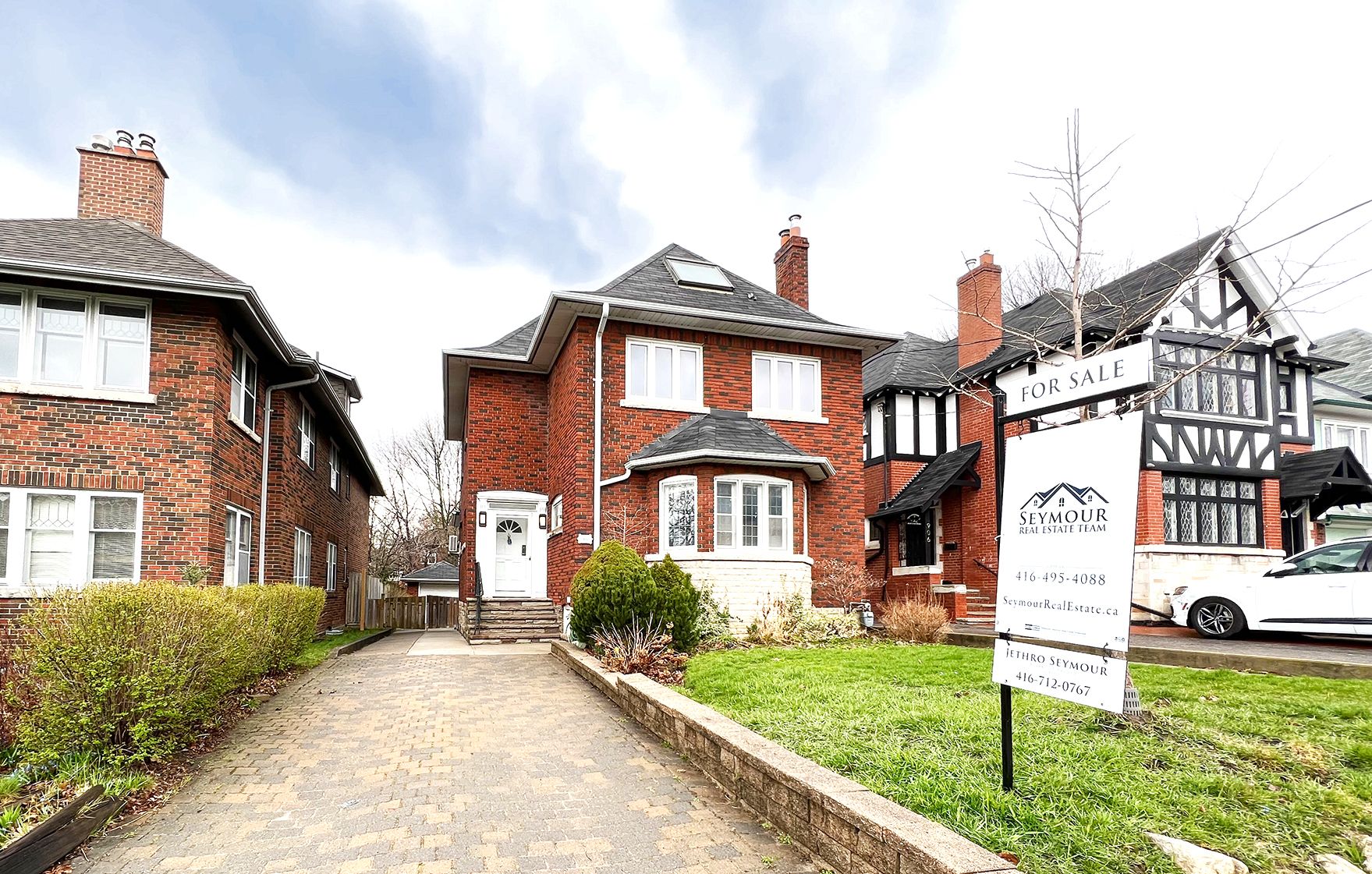 Photo of 904 Avenue Road