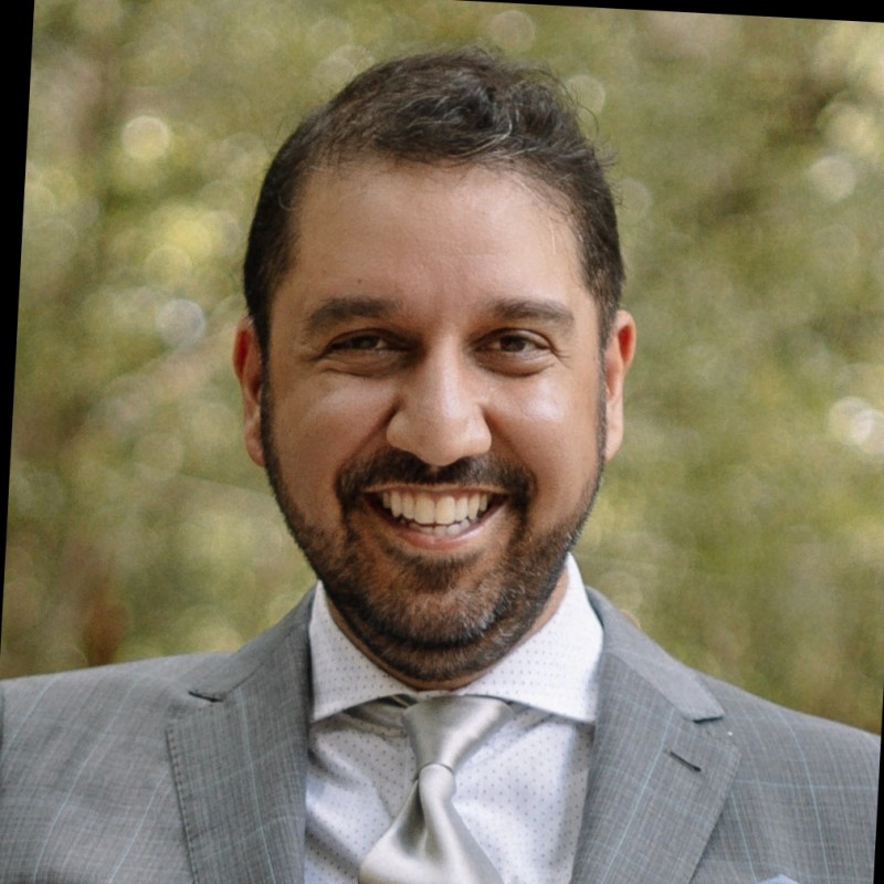 Headshot of Rick Aurora